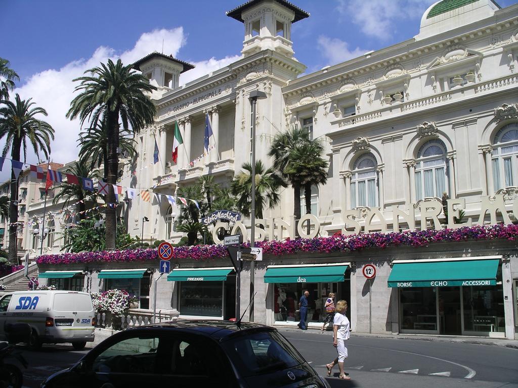 Villa Emma Ospedaletti Exterior photo